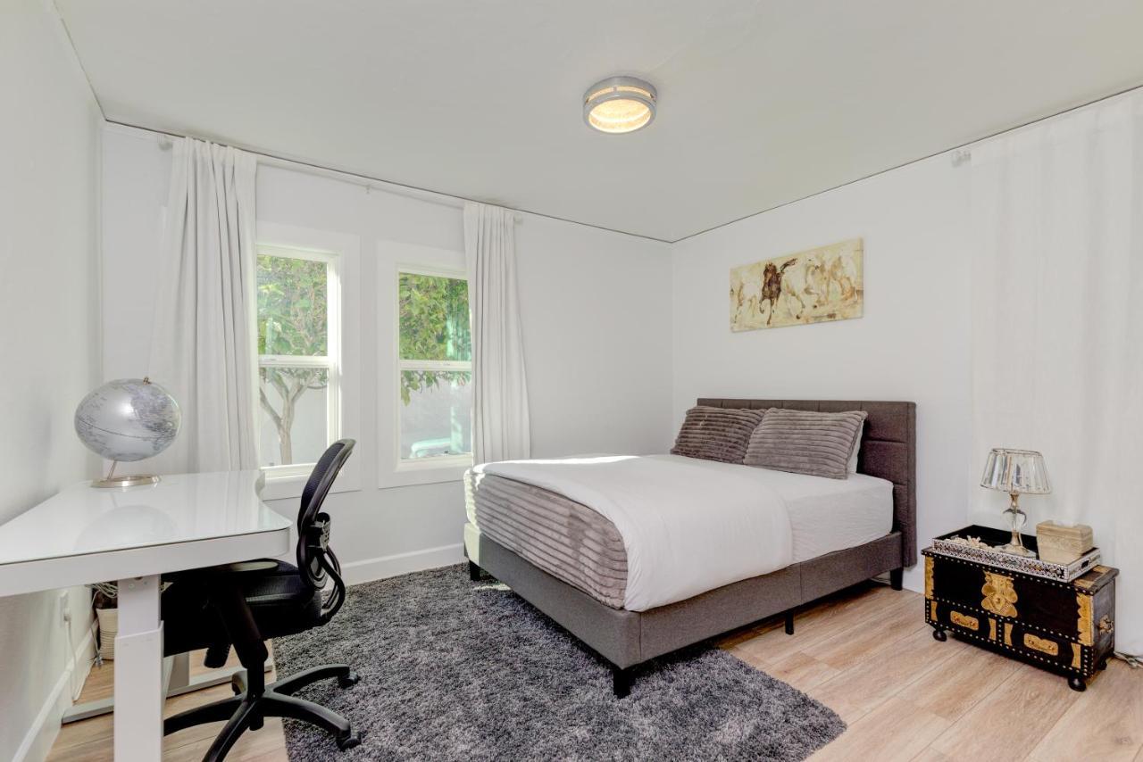 Lovely White Beach House Redondo Beach Exteriör bild