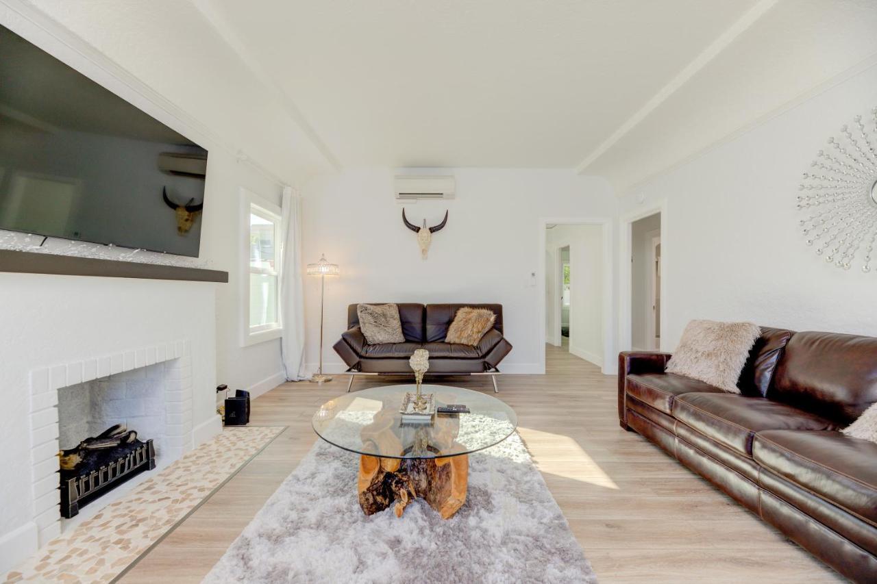Lovely White Beach House Redondo Beach Exteriör bild