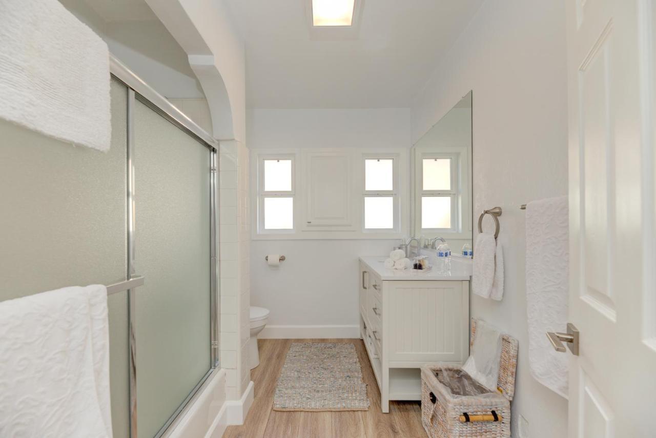 Lovely White Beach House Redondo Beach Exteriör bild