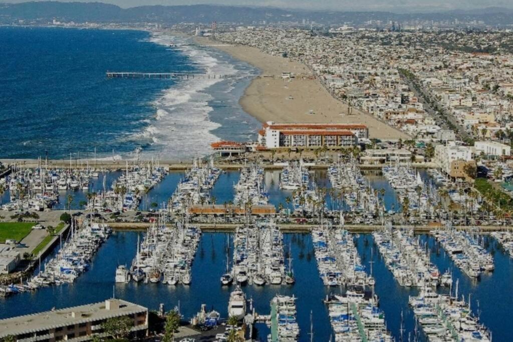 Lovely White Beach House Redondo Beach Exteriör bild