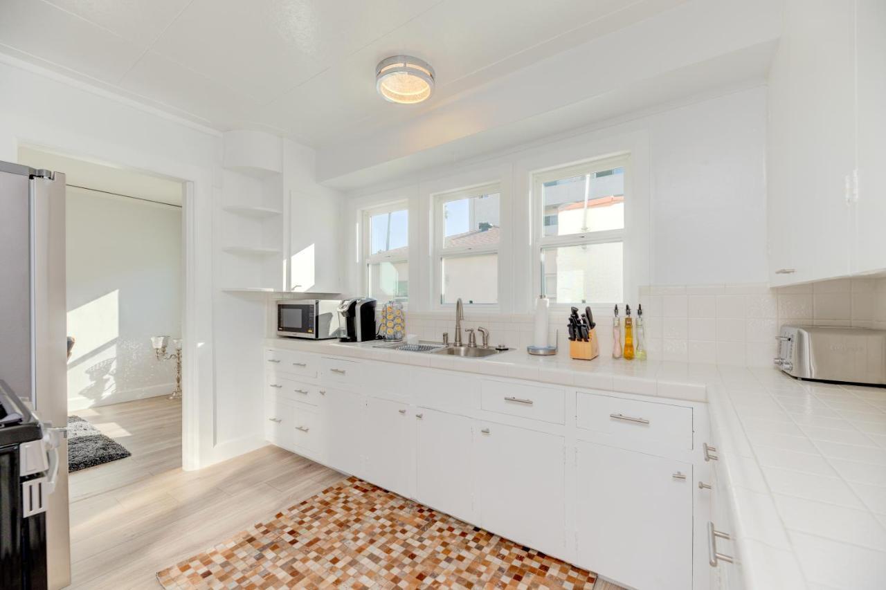 Lovely White Beach House Redondo Beach Exteriör bild